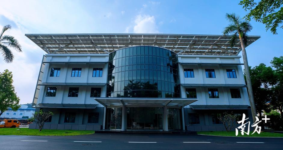 探访钢结构模块化产品智能工厂:打通智造全要素,生产效率提3倍